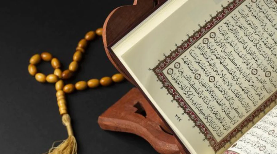 Keutamaan Membaca Al-Qur’an Setiap Hari Menurut Rasulullah